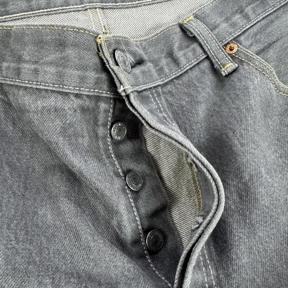 Levis 501XX Jeans Mens 40 Gray Medium Wash Regular Straight Button Fly 40x30